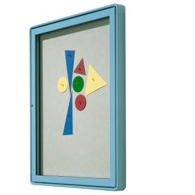 Vitrine W4 mit Flügeltür zur Wandmontage B/H/T: 62x82x6,5 cm, Rückwand Lederstruktur auf Kork, Anschlag rechts-image