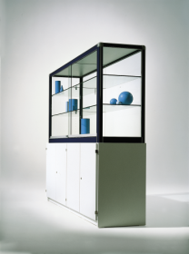 Glasvitrine V7 mit Unterschrank, Vitrine aus Sicherheitsglas B/H/T: 100x180x50 cm, Korpusdekor, Rückwandmaterial und Rahmenfarbe wählbar-image